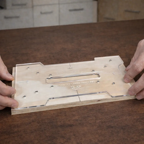 Matriz acrílica tiradores cajones madera vista frontal